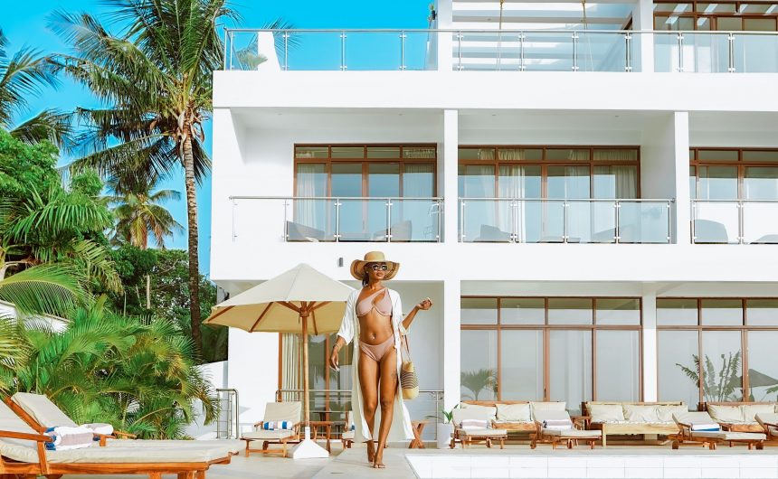 Various Retreats at the Pool